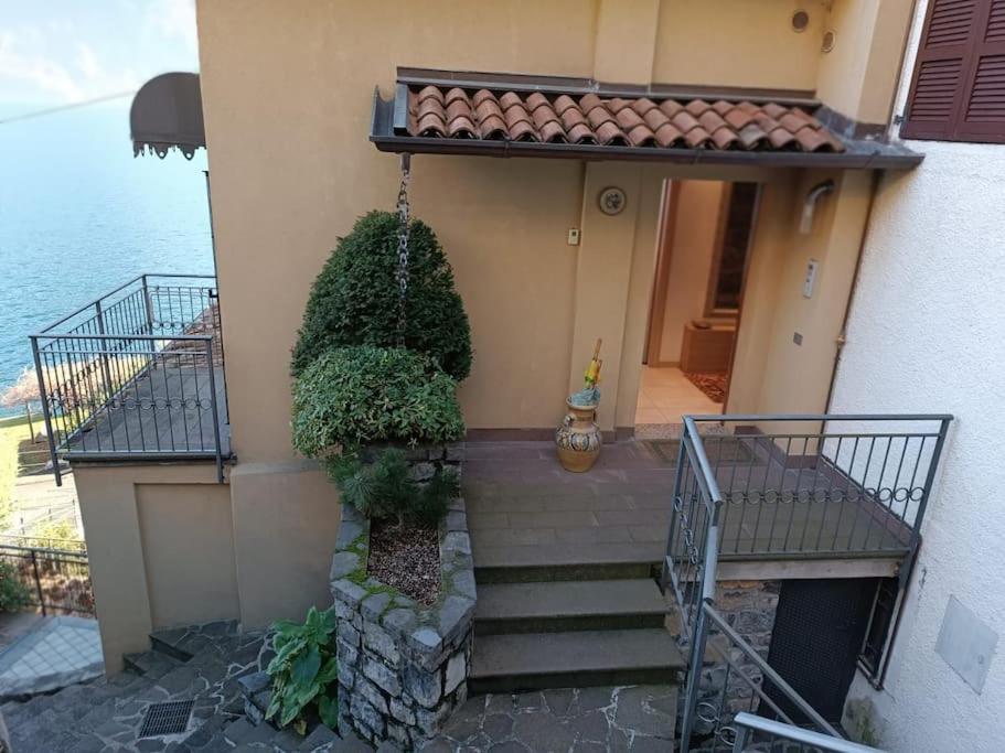 Patty Zu - Lakeside Apartment Riva di Solto Extérieur photo